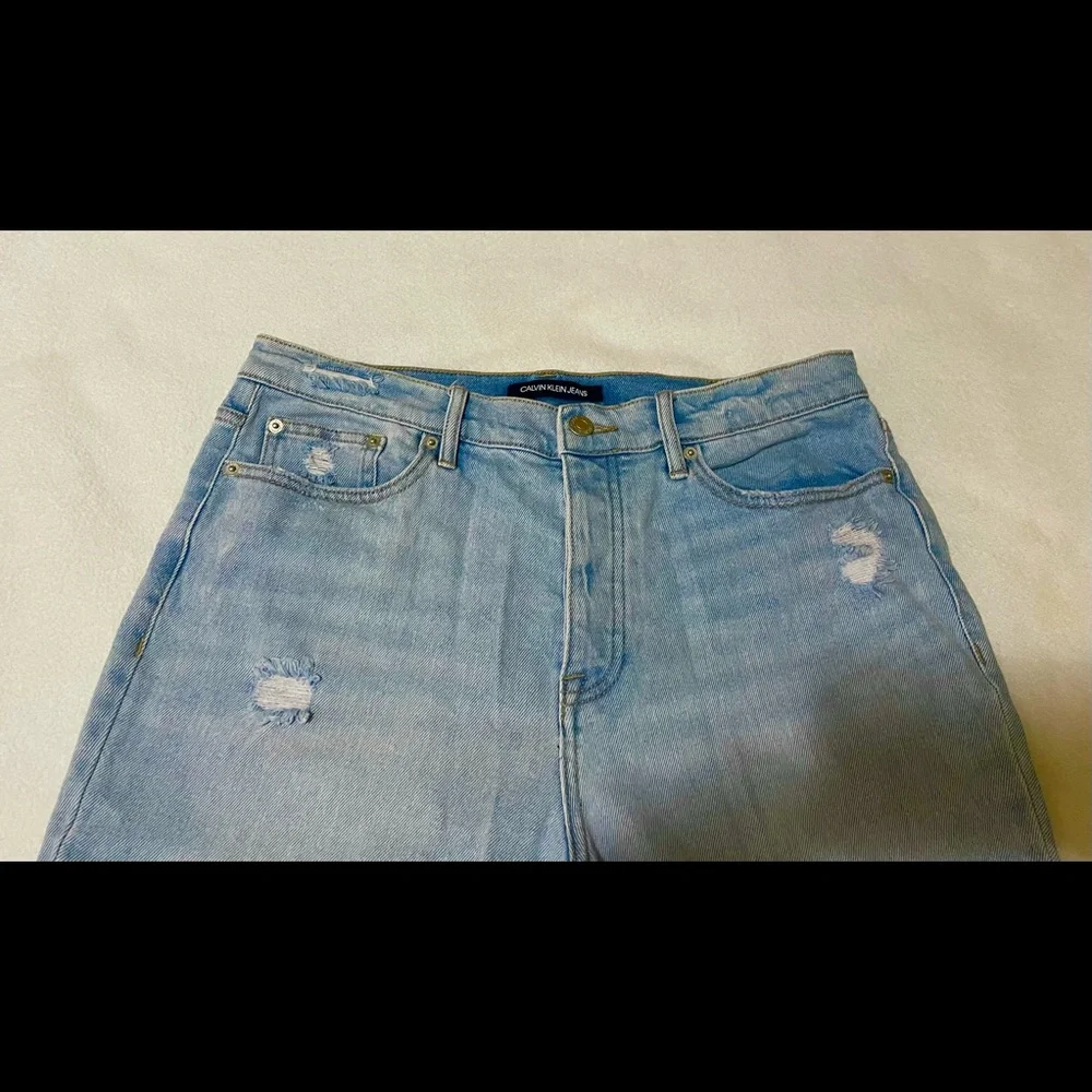 JEAN - Picture 3 of 3